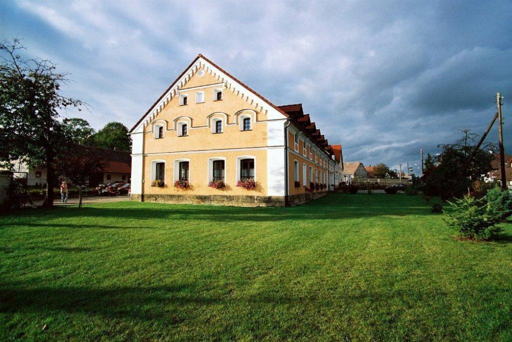 Pension U Svateho Jana Hradec Králové 외부 사진